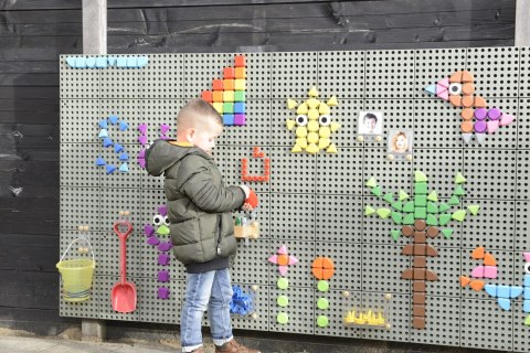MASTERKIDZ Zestaw Kołeczki w kształcie figur geometrycznych 64szt do tablic STEM Masterkidz MASTERKIDZ Zestaw Kołeczki w kształcie figur geometrycznych 64szt do tablic STEM Masterkidz